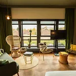 V Fizeaustraat Szálloda 4*