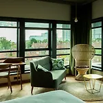 V Fizeaustraat Szálloda 4*