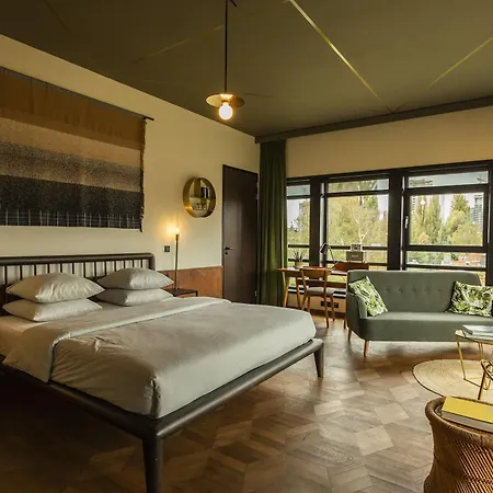 Hotel V Fizeaustraat Hotel 4*