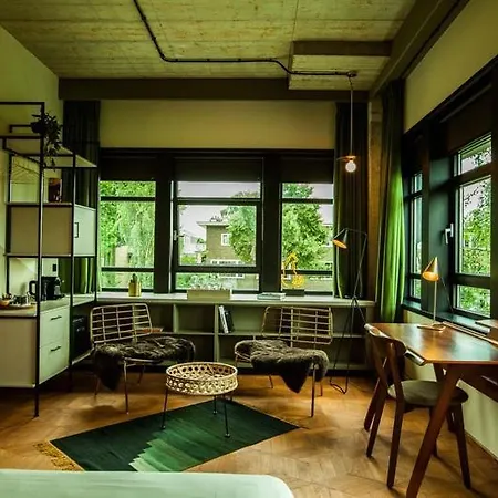 V Fizeaustraat 4*