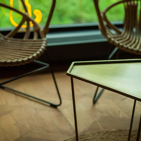 Hotel V Fizeaustraat 4*