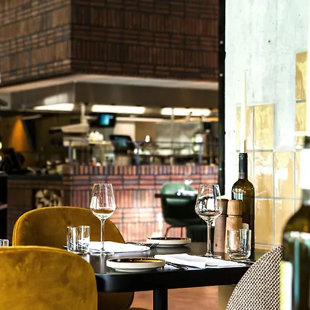 V Fizeaustraat 4* Амстердам