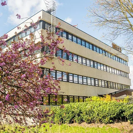 Hotel V Fizeaustraat 4*