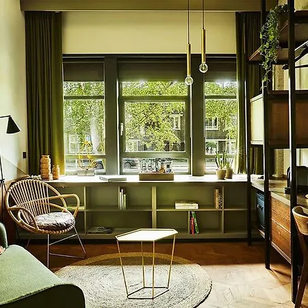 Отель V Fizeaustraat 4*