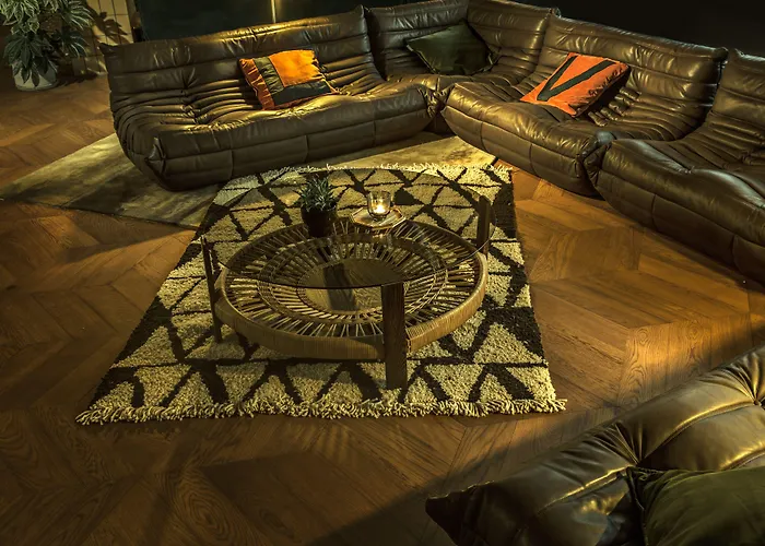 V 피조스트라트