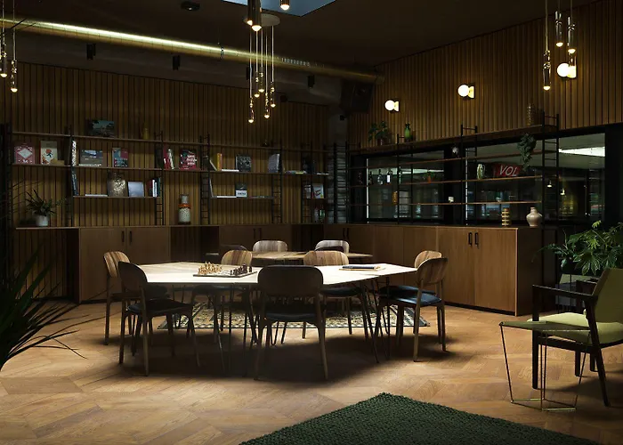 V Fizeaustraat Hotel 4*