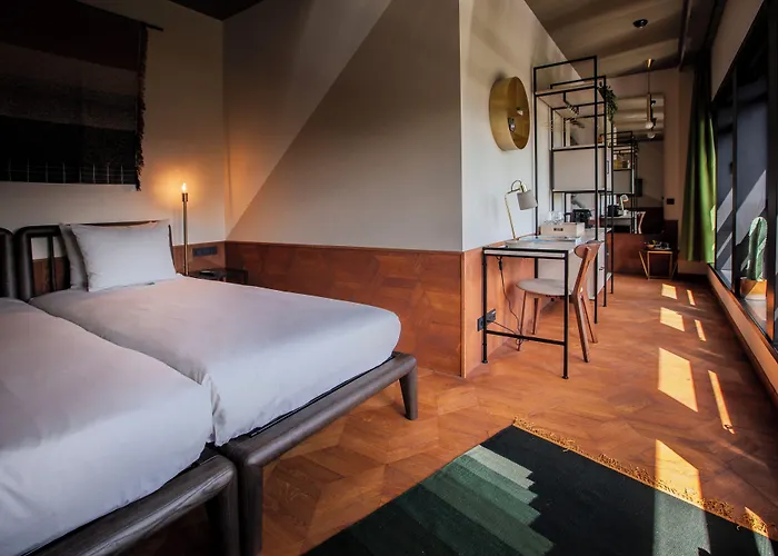 V Fizeaustraat Hotel