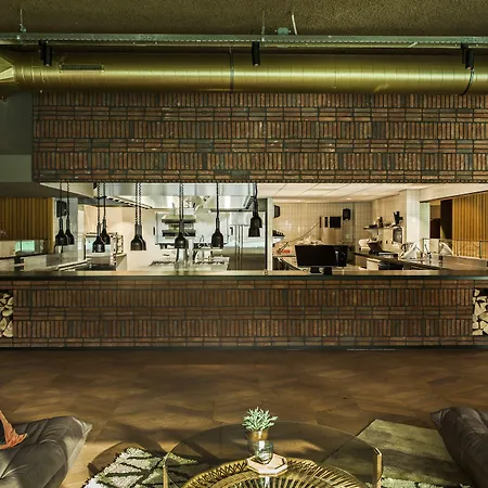 Hotel Hotel V Fizeaustraat 4*