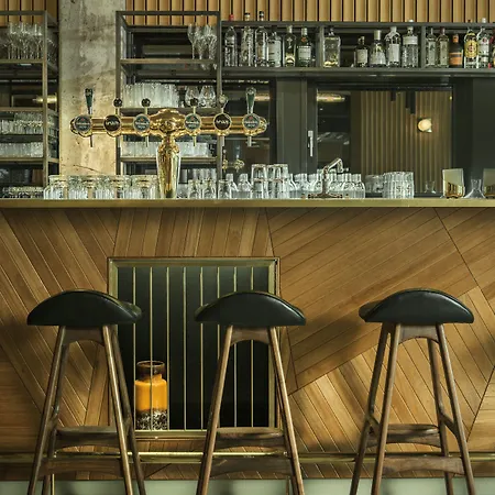 Hotel V Fizeaustraat Hotel 4*